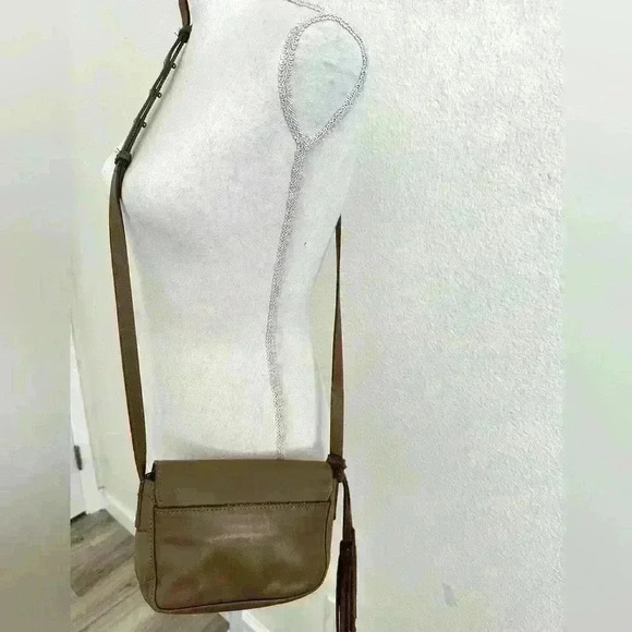 American Eagle Taupe Leather Crossbody Bag - Picture 2 of 11